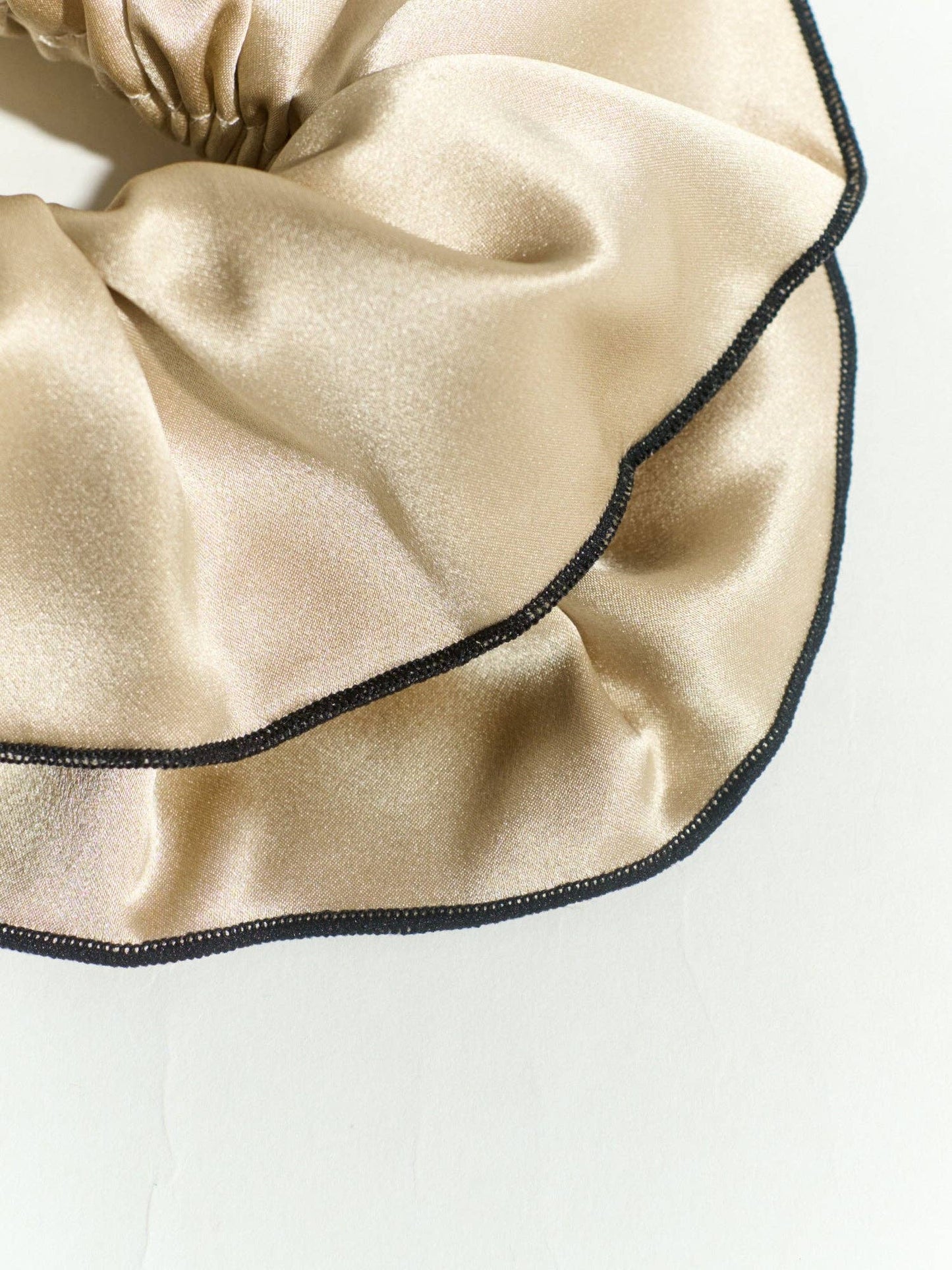 "Maxi Flower" Double-Layer Oversized Silk Scrunchie