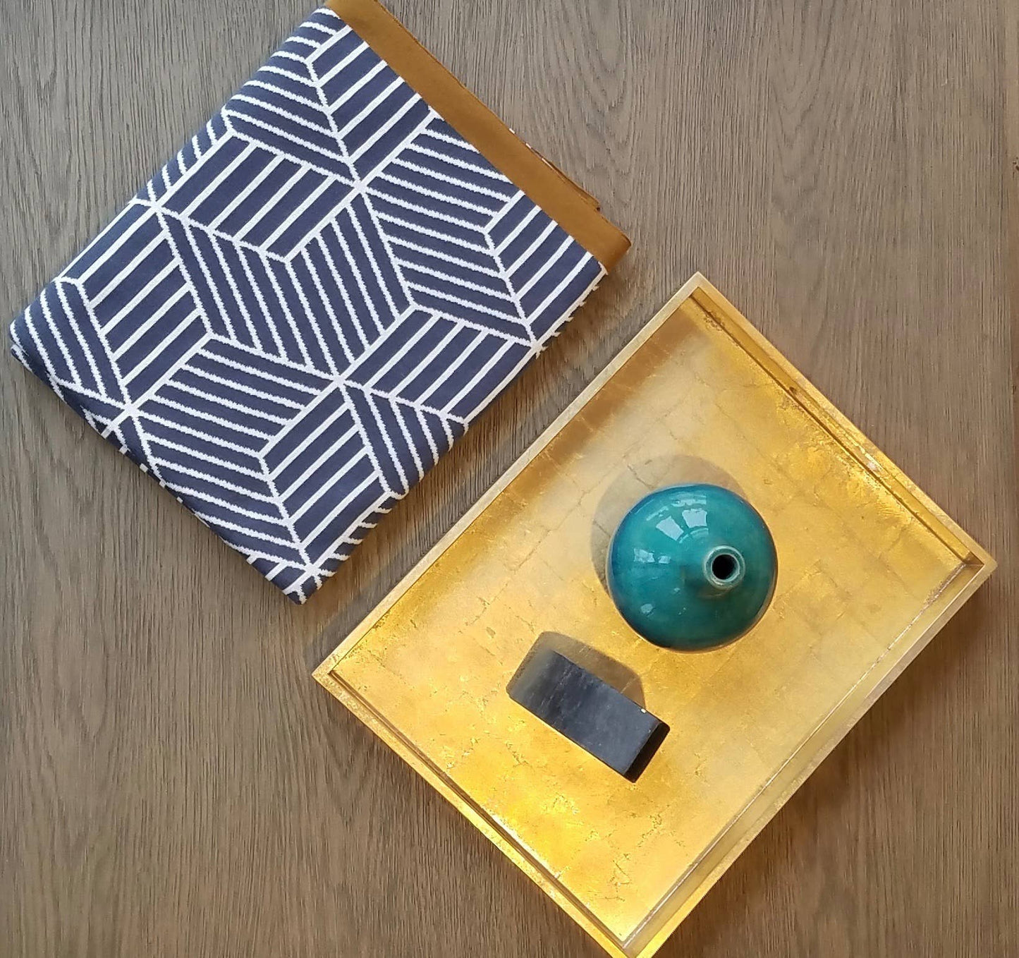 Piazza Hexagon Throw Blanket
