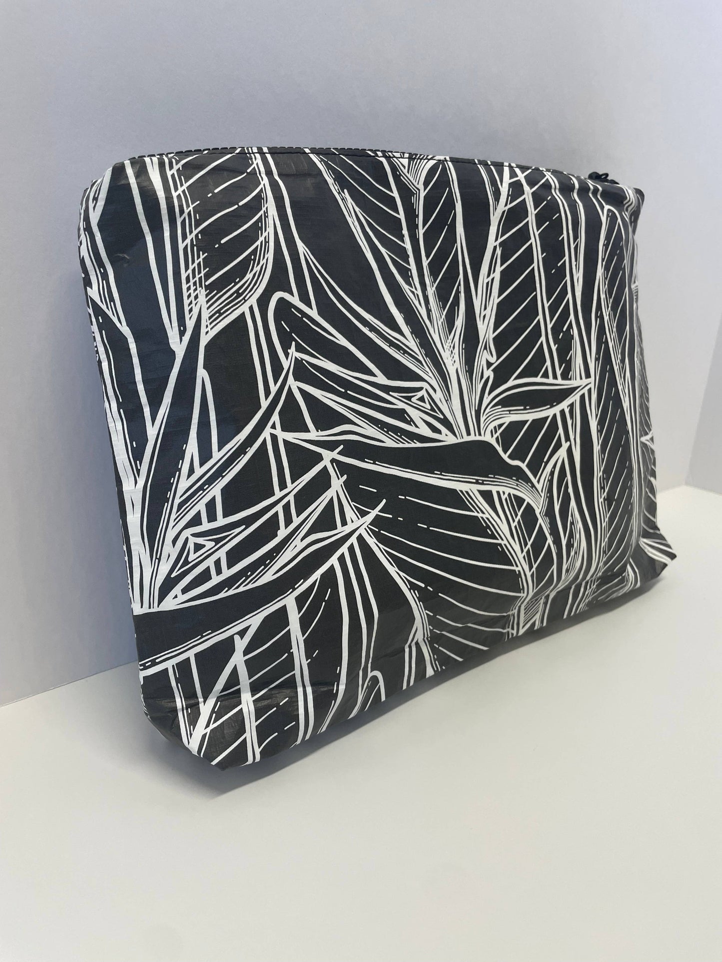 Wai Elements Wet Bag: Black Palm Midi Bag