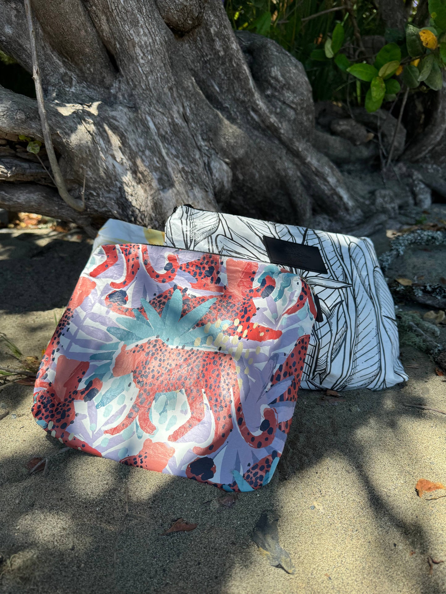 Wai Elements Wet Bag: Tiger Palms Midi Bag