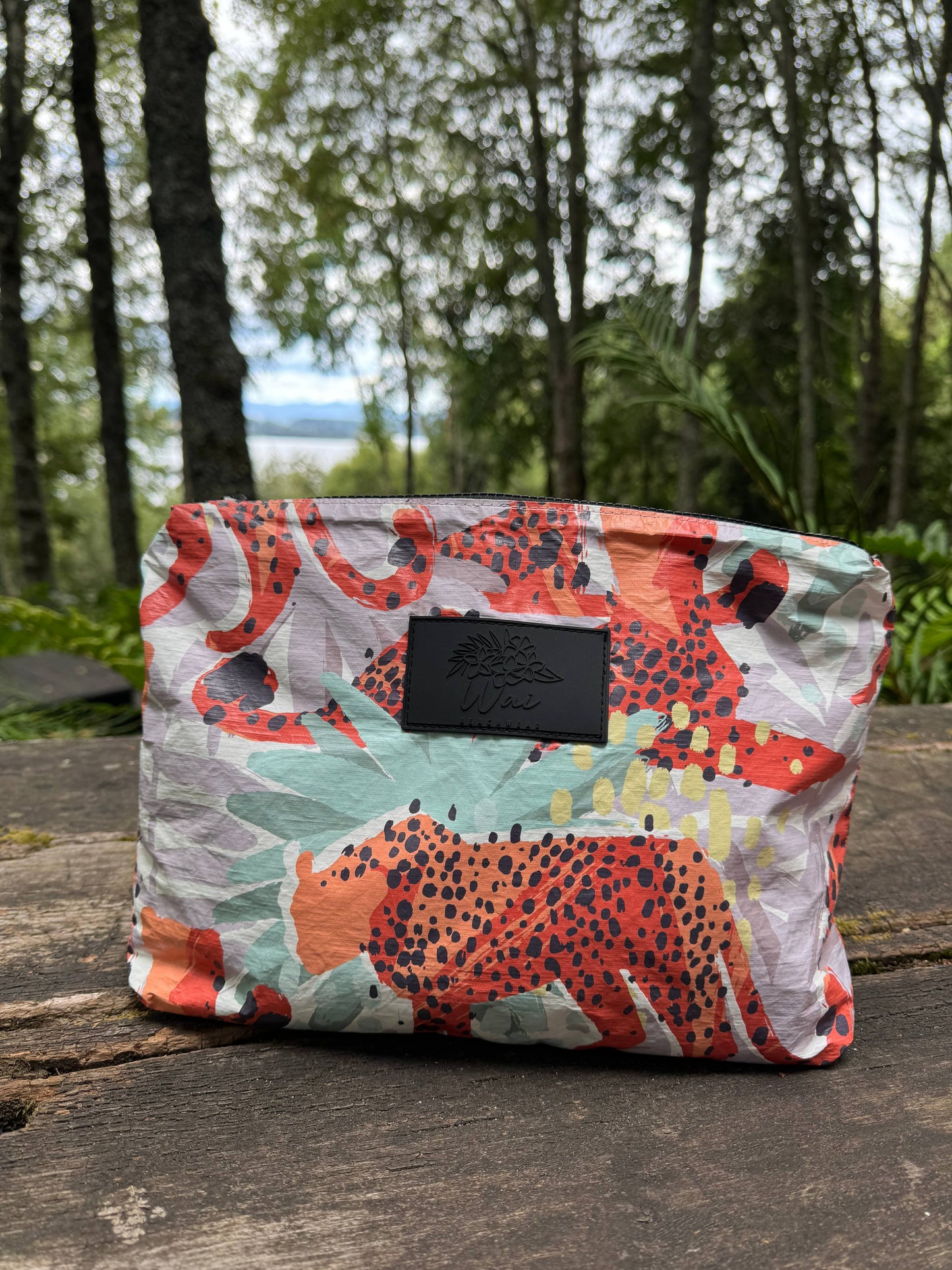 Wai Elements Wet Bag: Tiger Palms Midi Bag