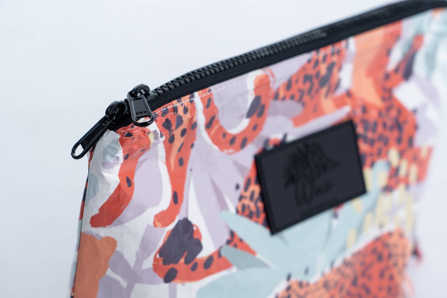 Wai Elements Wet Bag: Tiger Palms Midi Bag