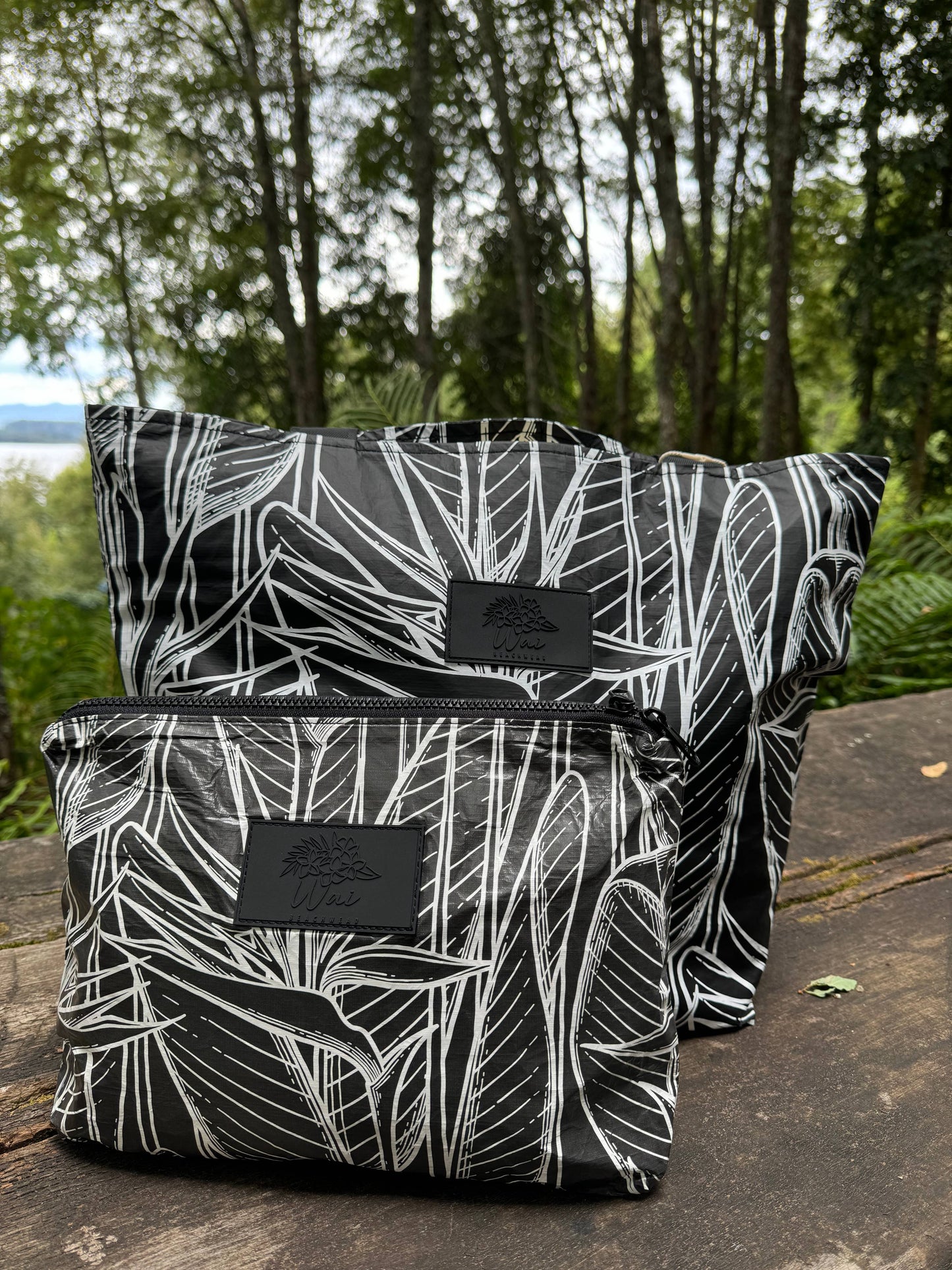 Wai Elements Wet Bag: Black Palm Midi Bag